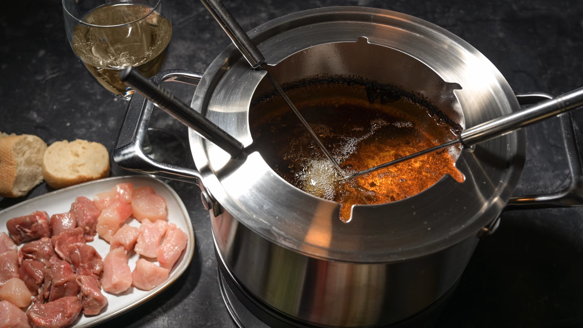 Peut-on cuire de la viande dans une fondue au bouillon ?