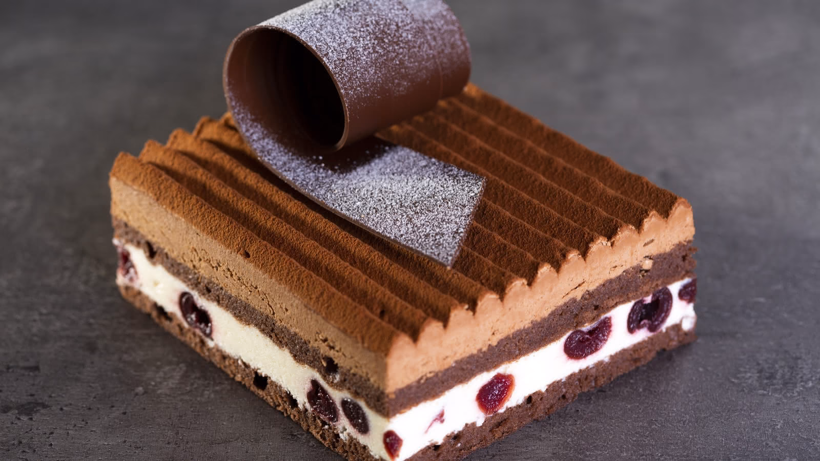 Quels sont les ingrédients du gâteau forêt noire ?