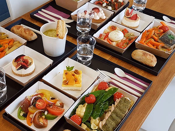 Quel est le synonyme de "un plateau" ?
